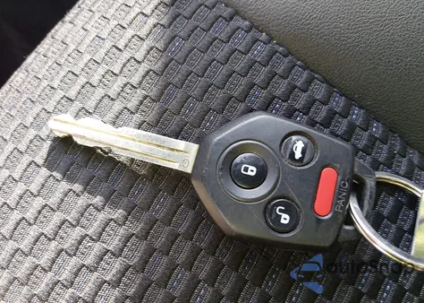 2018 Subaru Forester 2.5I Premium из США, поврежденный, VIN JF2SJAEC2JH455399